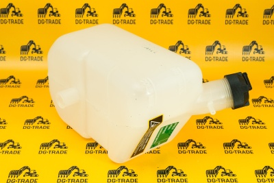 Бак охлаждающей жидкости New Holland 84136463 (2)