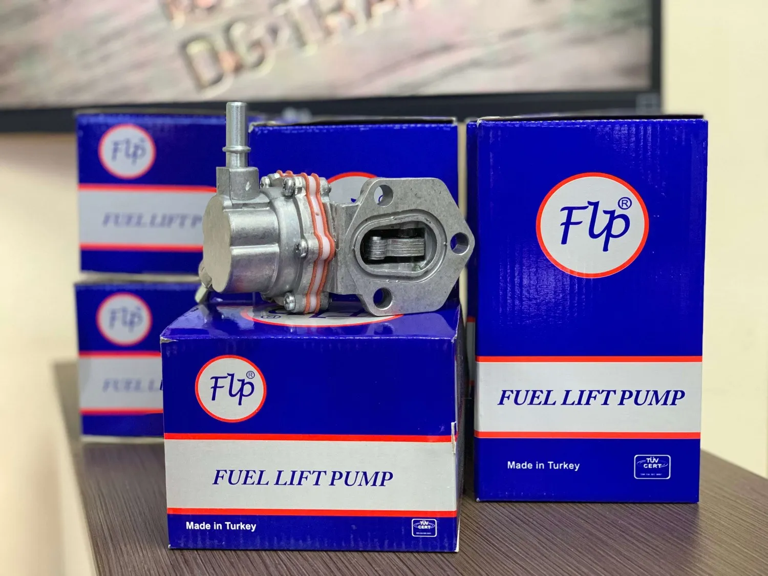 Поступление топливных насосов (ТННД) FLP